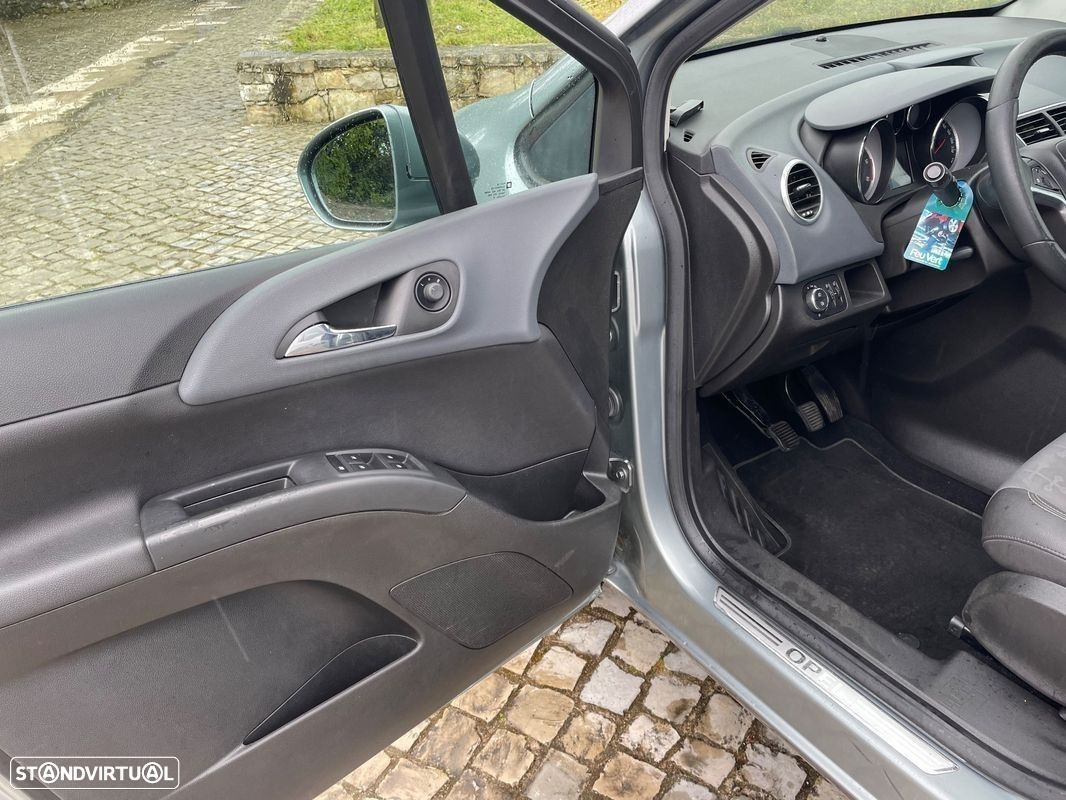 Opel Meriva 1.3 CDTI Design Edition S/S - 32