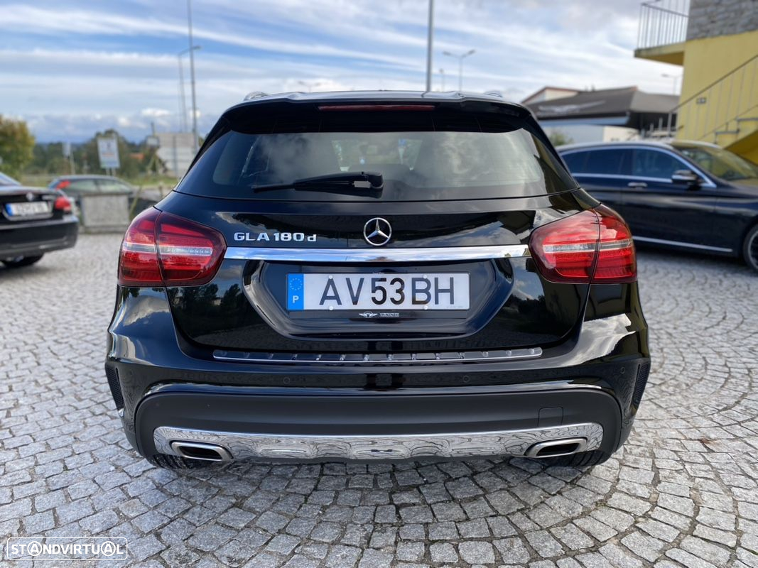 Mercedes-Benz GLA 180 d AMG Line Aut. - 3