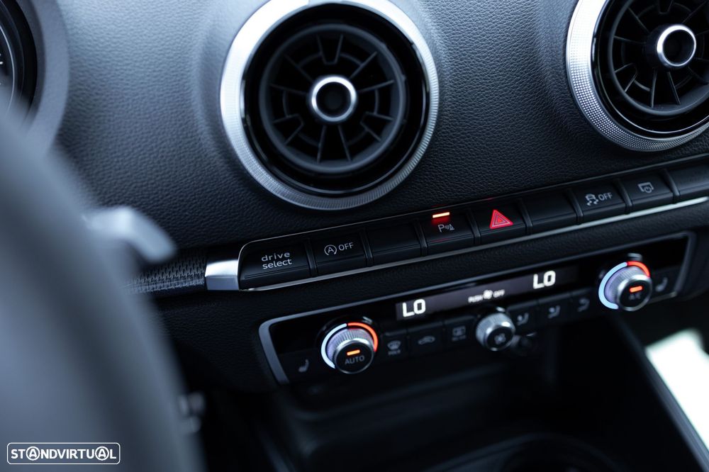 Audi RS3 Sportback TFSI quattro S tronic - 27