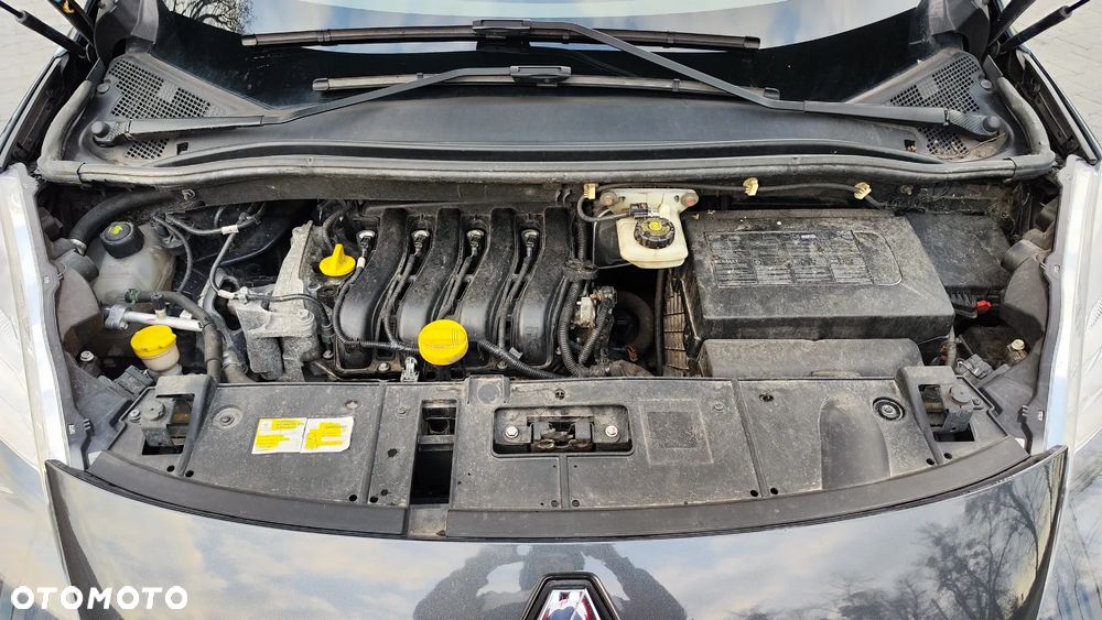 Renault Scenic 1.6 16V 110 TomTom Edition - 33