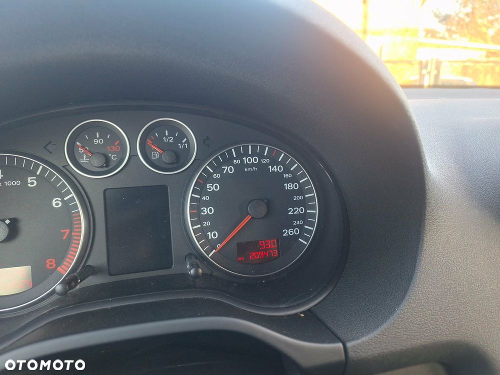 Audi A3 Sportback 1.6 FSI Ambition - 19