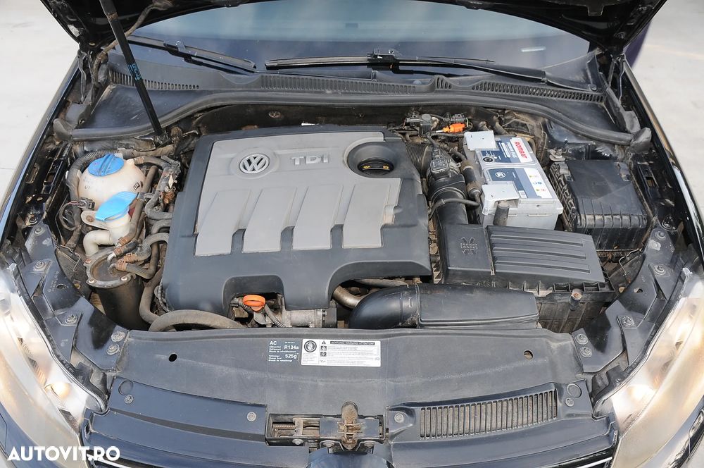 Volkswagen Golf 1.6 TDI DPF Comfortline - 16