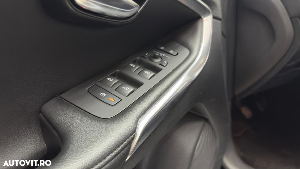 Volvo V40 D2 - 14
