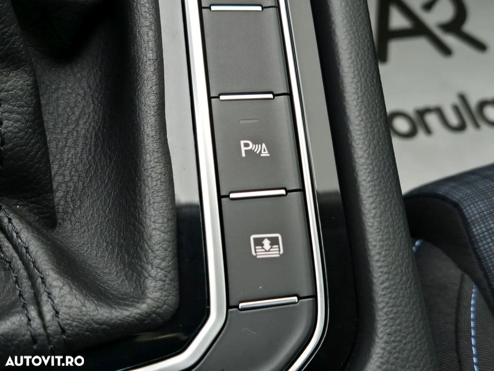 Volkswagen Passat GTE - 13