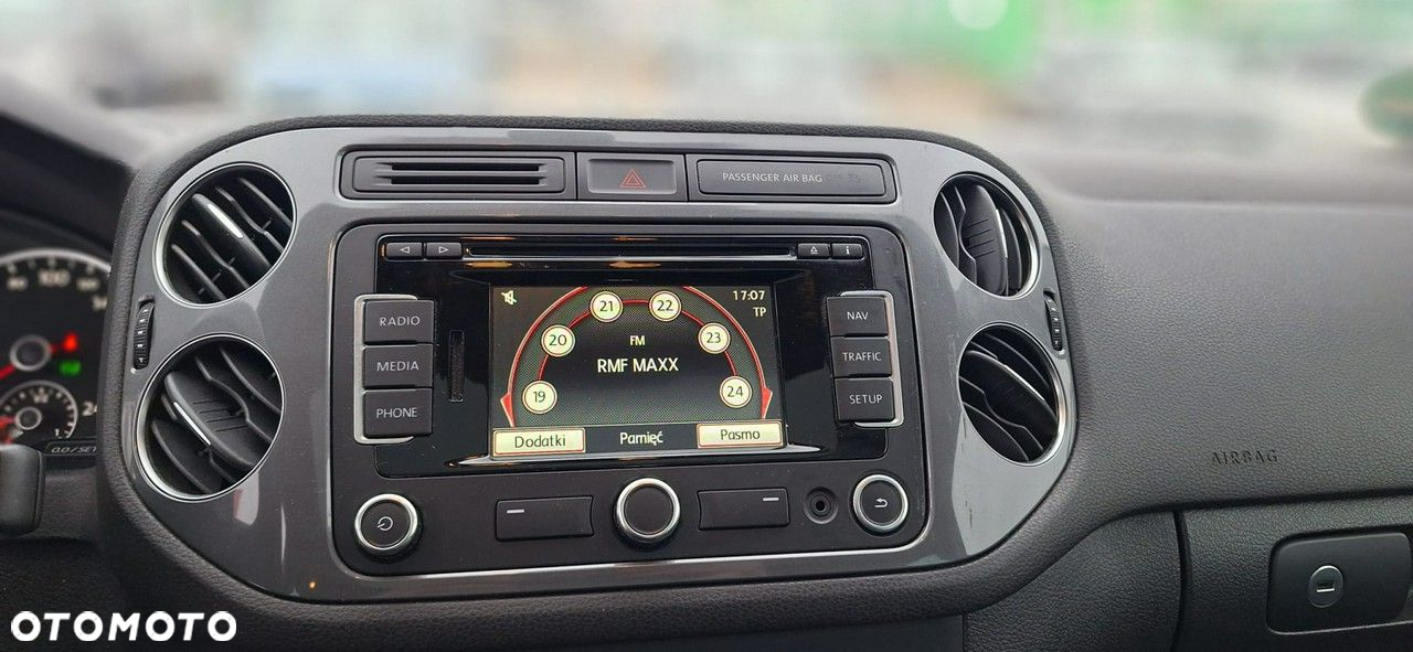 Volkswagen Tiguan - 17