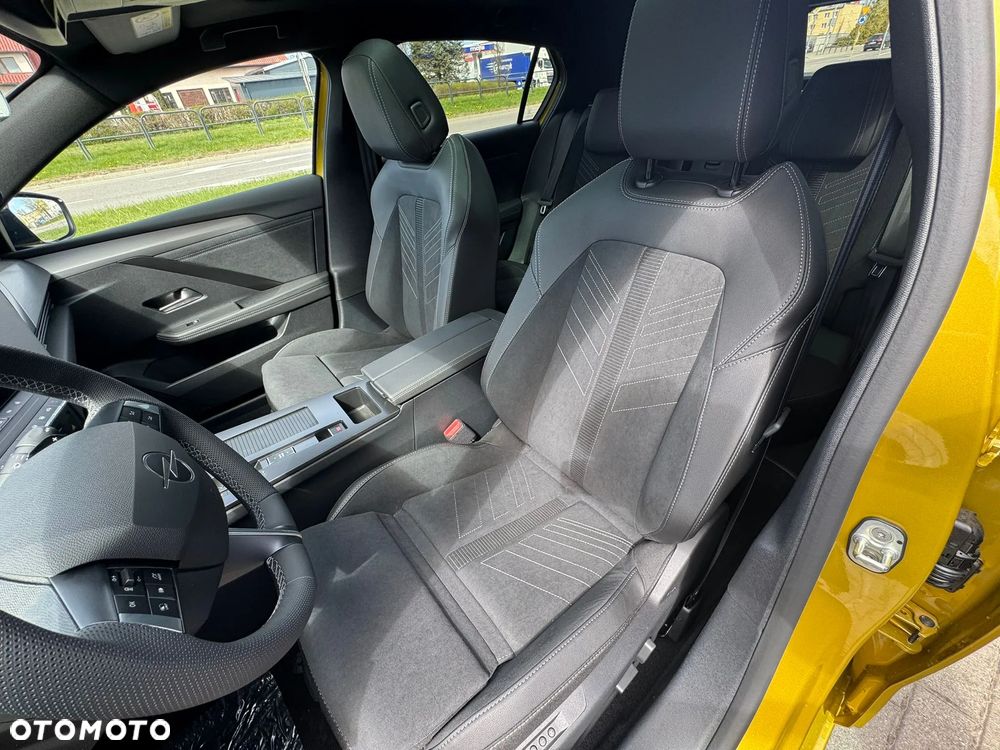 Opel Astra 1.2 T mHEV GS eDTC - 26