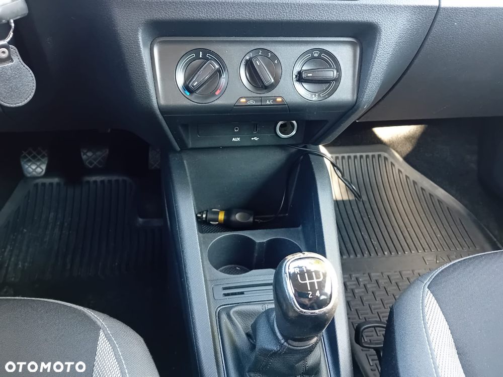 Skoda Fabia - 11