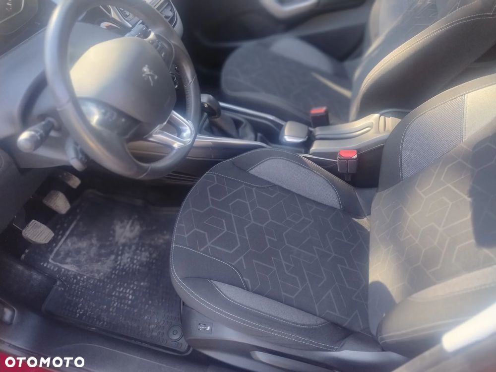 Peugeot 2008 PureTech 110 Stop&Start Style - 24