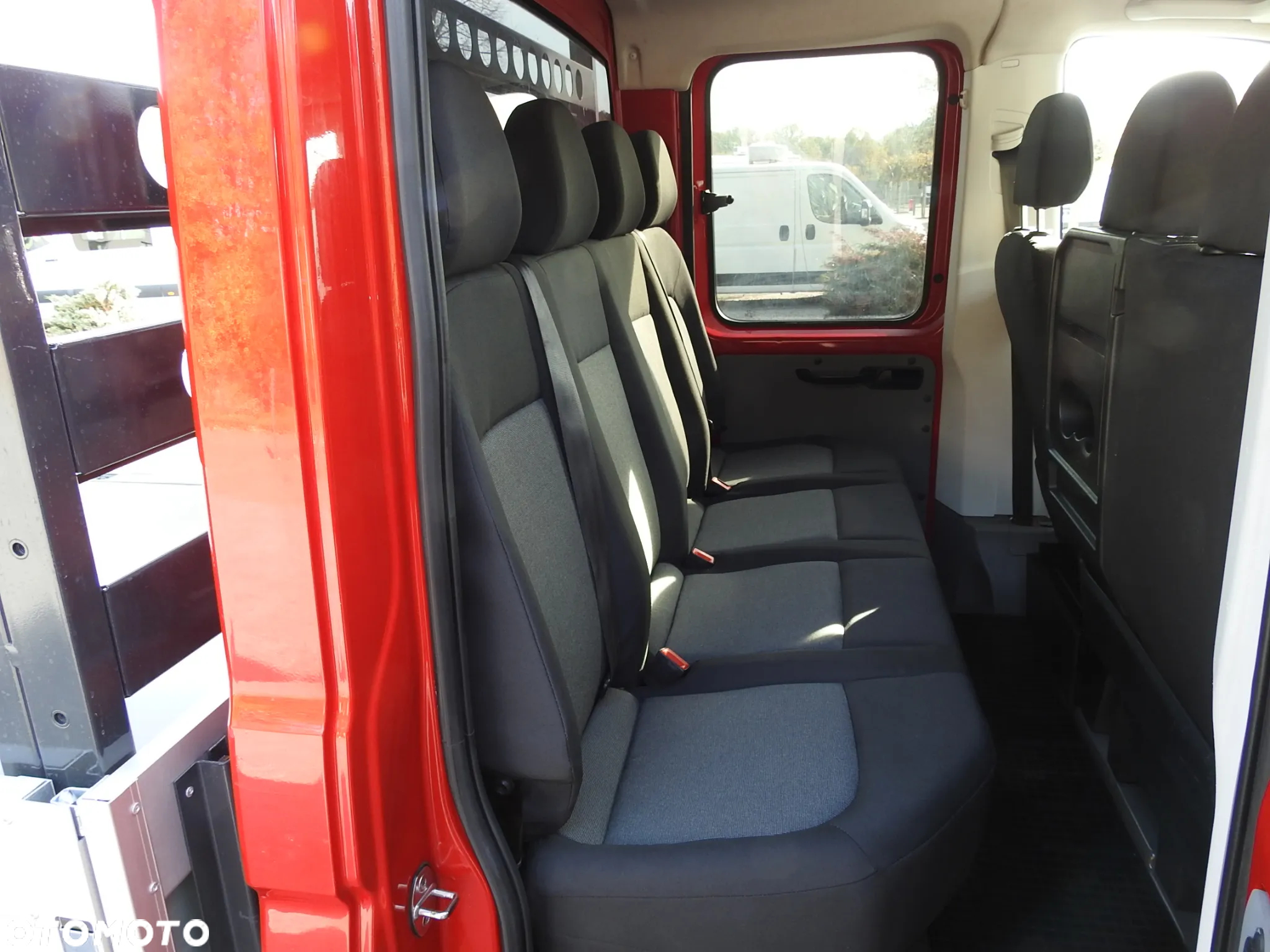 Volkswagen CRAFTER SKRZYNIA PODWÓJNA KABINA DOKA 7 MIEJSC KLIMATYZACJA 140KM [ 051607 ] - 40