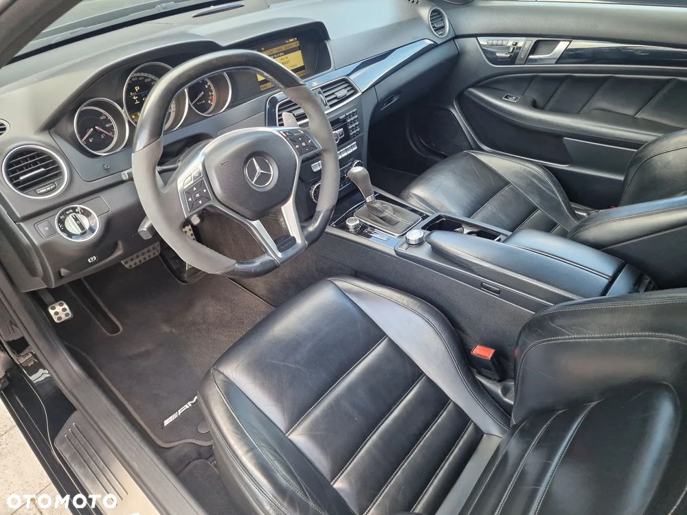 Mercedes-Benz Klasa C 63 AMG AMG SPEEDSHIFT MCT AMG Performance Package Edition 1 - 9