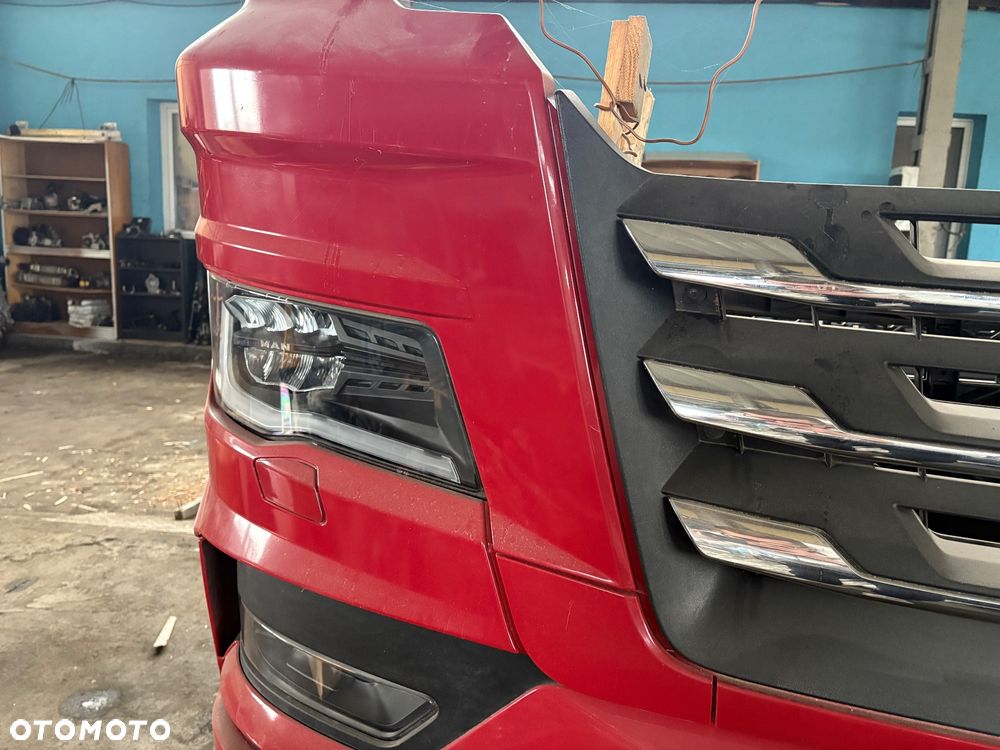 Przód z lampami okular grill atrapa MAN TGX TG3 - 2