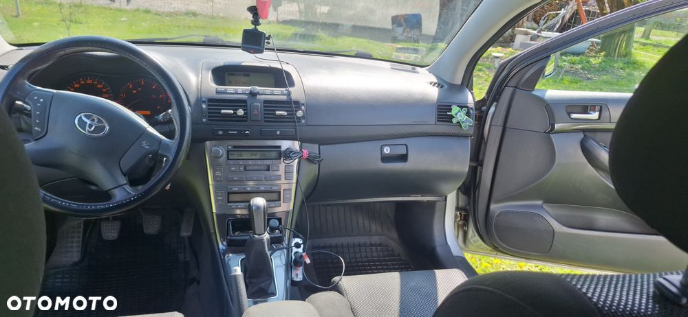 Toyota Avensis 2.0 D-4D Combi - 10