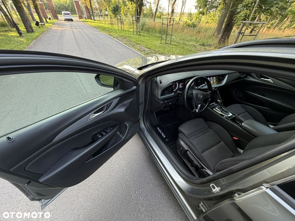 Opel Insignia - 18