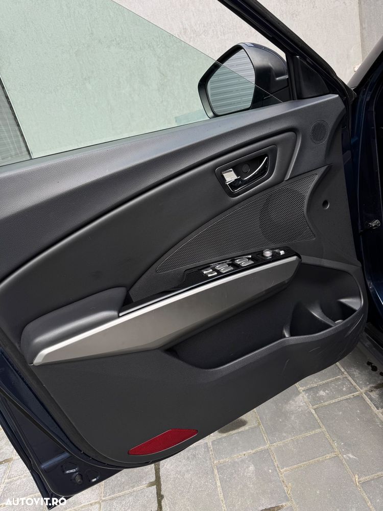 SsangYong Tivoli - 22