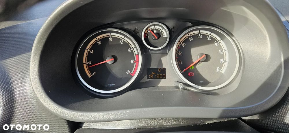 Opel Corsa 1.4 16V Color Elegance - 12