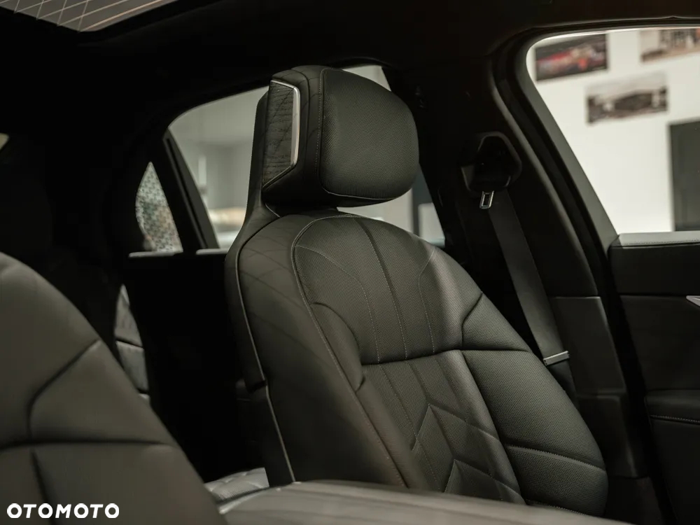 BMW Seria 7 - 16