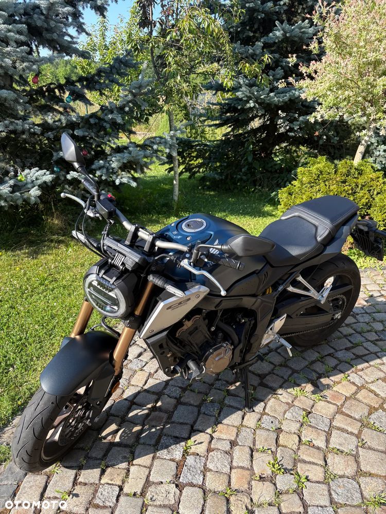 Honda CB - 1
