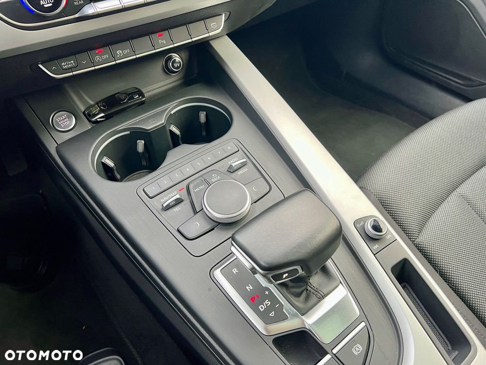 Audi A4 Avant 2.0 TDI S tronic quattro - 23