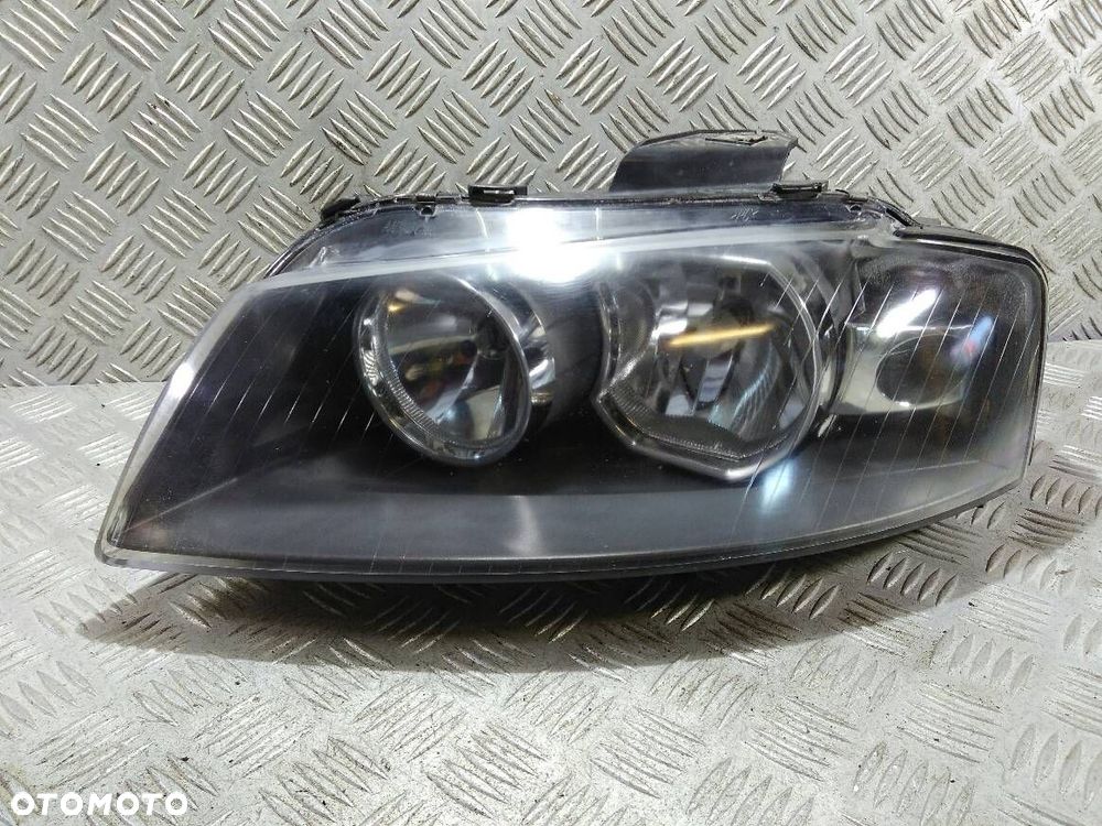 LAMPA LEWA PRZEDNIA AUDI A3 8P - 1