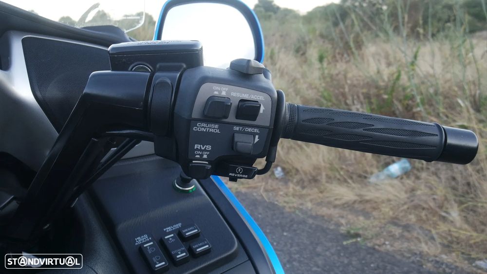 Honda Goldwing SC47E Airbag + Navi - 14