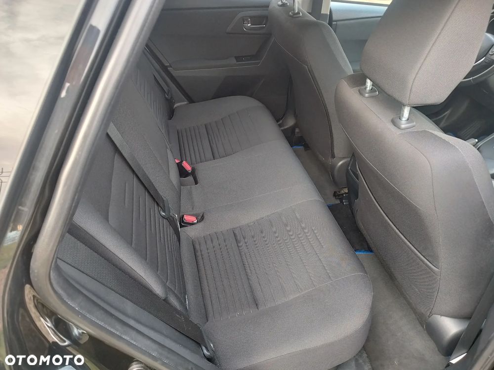Toyota Auris 1.8 Life - 35