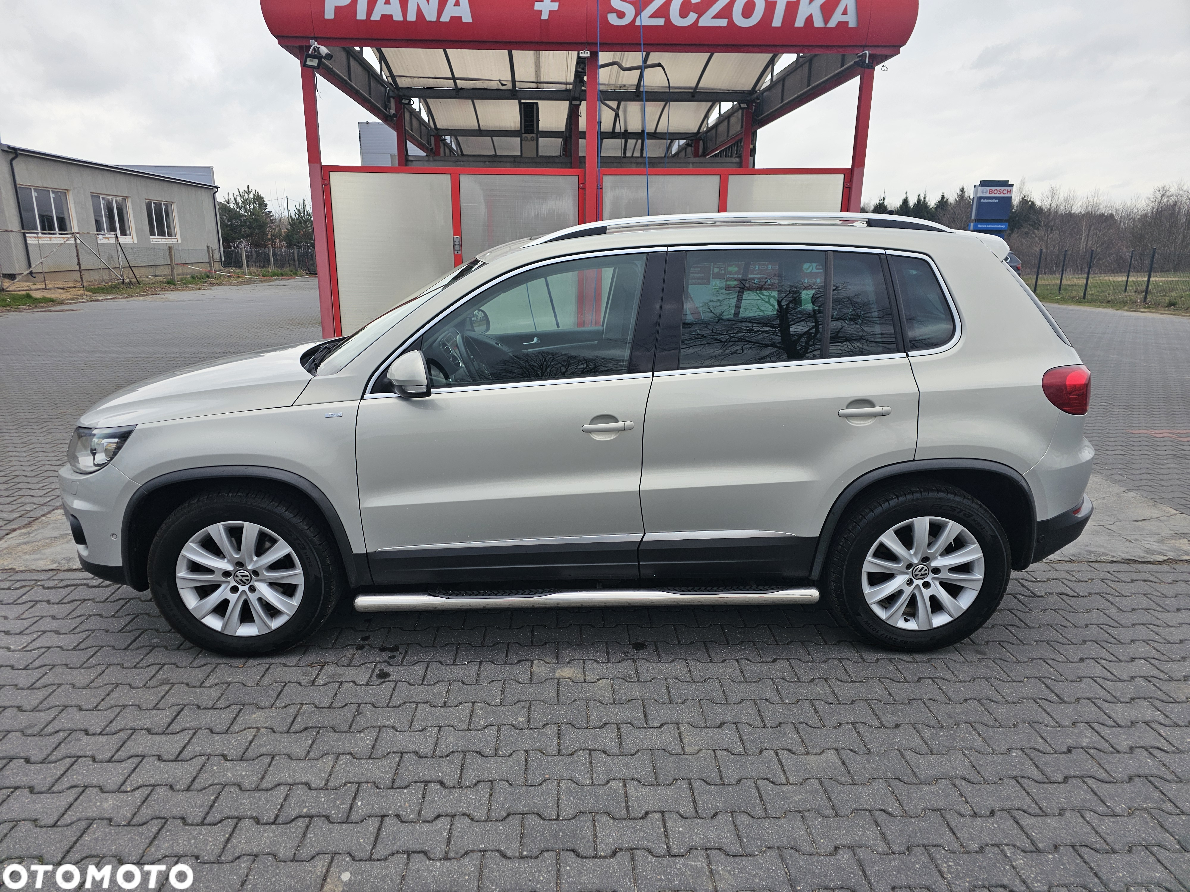 Volkswagen Tiguan 2.0 TDI DPF 4Motion BlueMotion Technology DSG Cup Sport & Style - 12