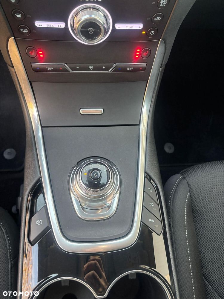 Ford S-Max 2.0 EcoBlue Titanium - 17
