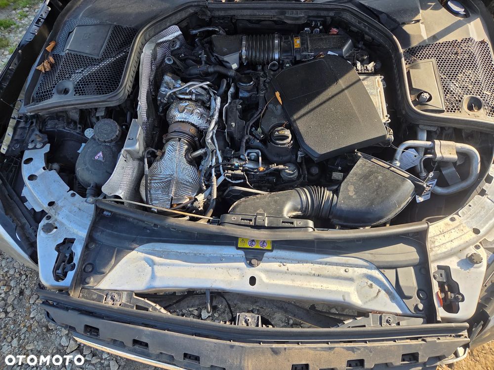 Mercedes-Benz Klasa C 220 d 9G-TRONIC AMG Line - 19