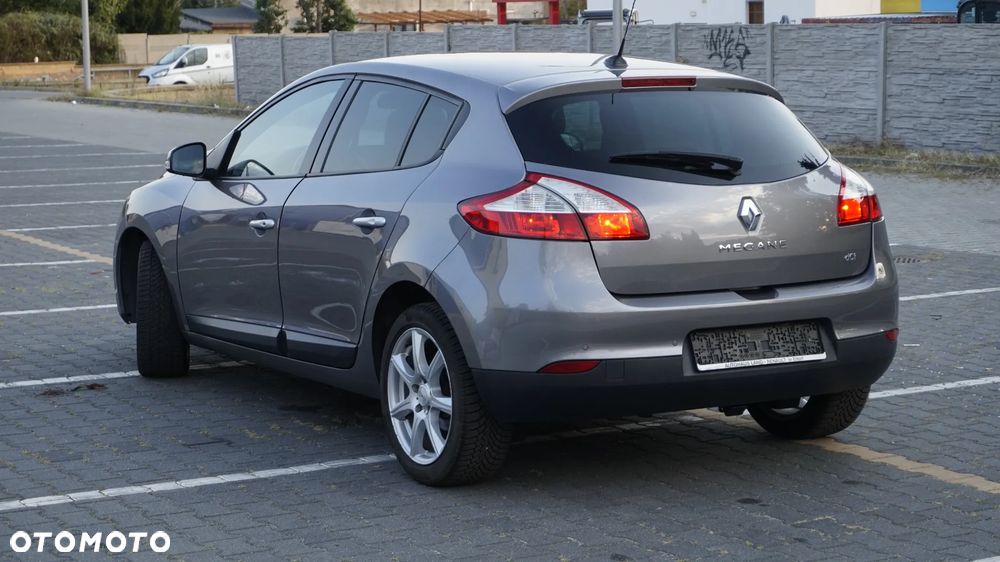 Renault Megane 2.0 dCi 16V Privilege - 12