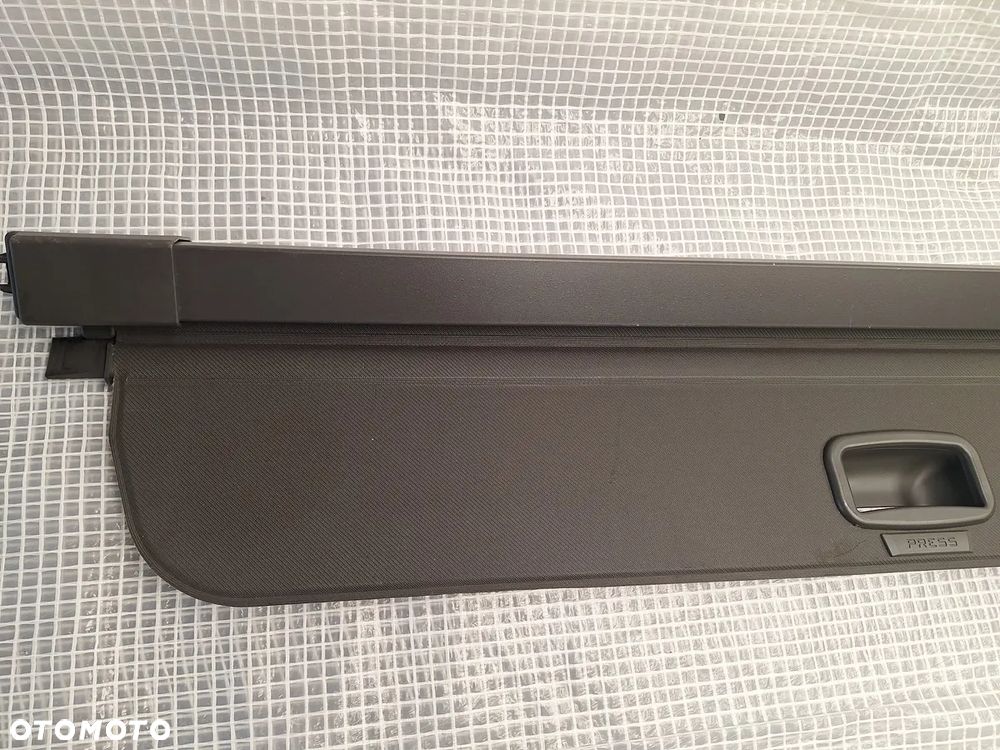 roleta bagaznika ford kuga 1 mk1 2008-2013 orginal demontaz - 2