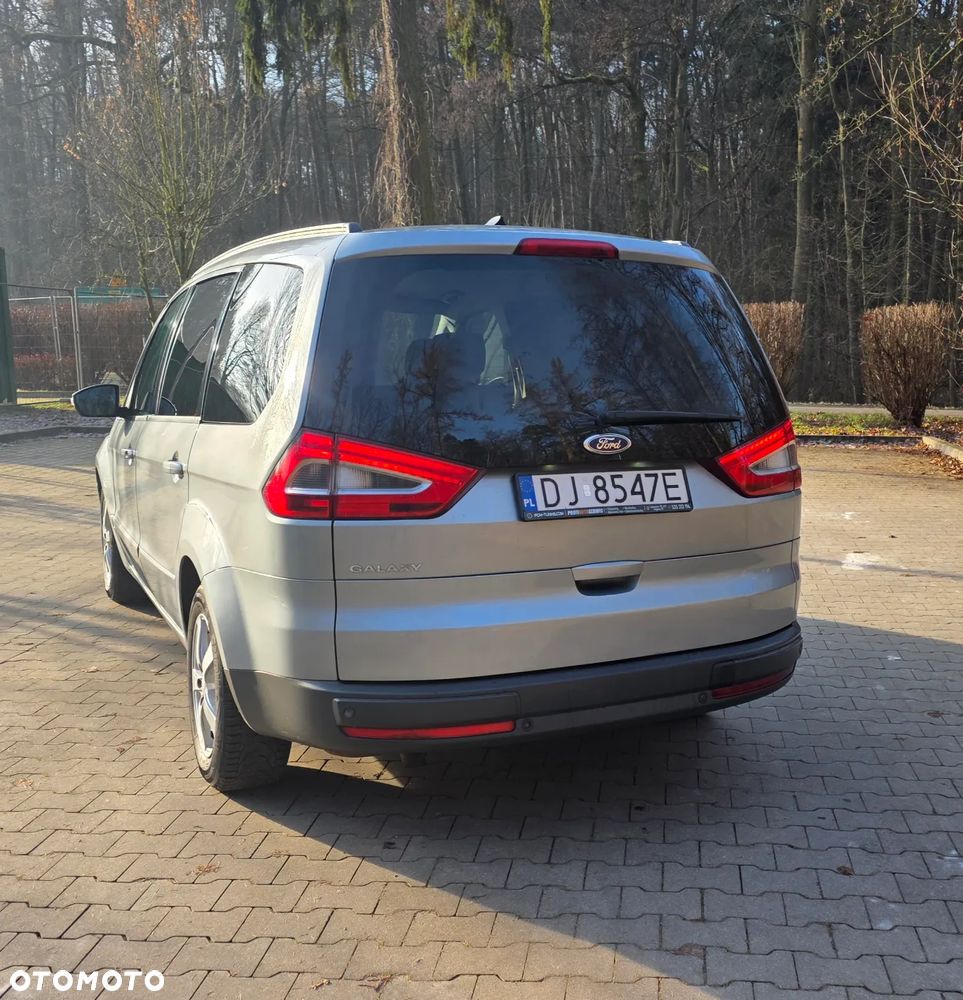Ford Galaxy 2.0 TDCi Ambiente - 17