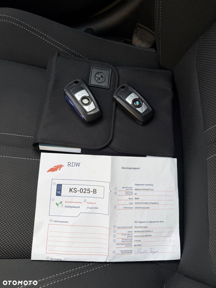 BMW Seria 3 320d Efficient Dynamics Edition Blue Perf Sport Line - 39