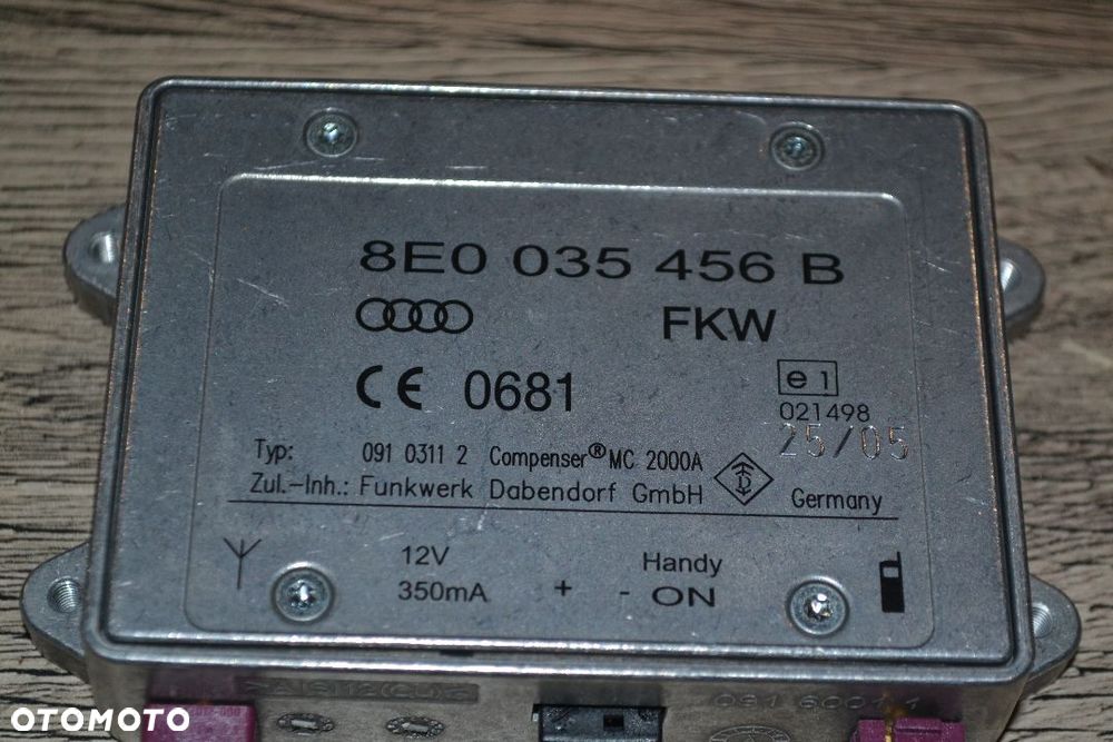 AUDI A4 B6 B7 A6 C6 WZMACNIACZ SYGNAŁU ANTENY 8E0035456B - 2