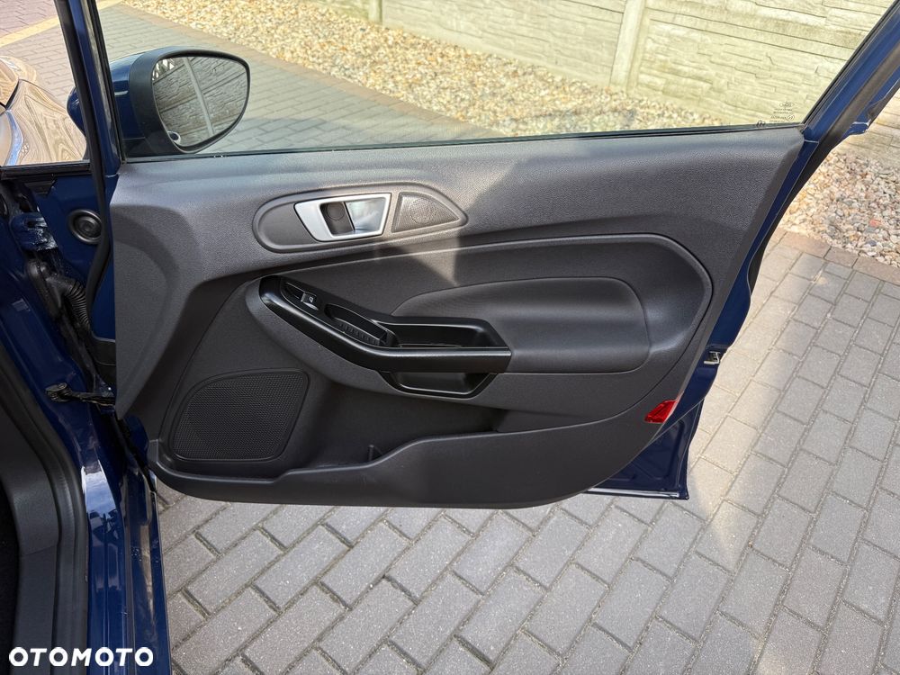 Ford Fiesta - 17