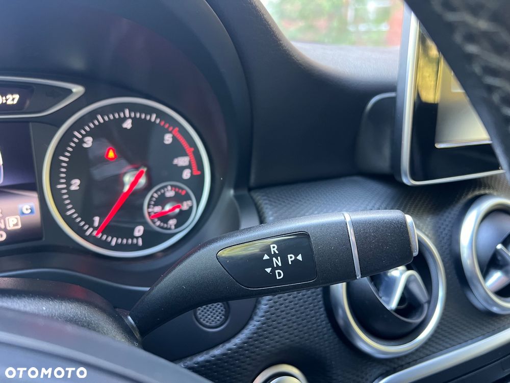 Mercedes-Benz Klasa A 180 CDI 7G-DCT AMG Line - 13