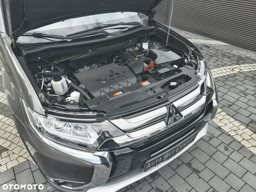 Mitsubishi Outlander - 34