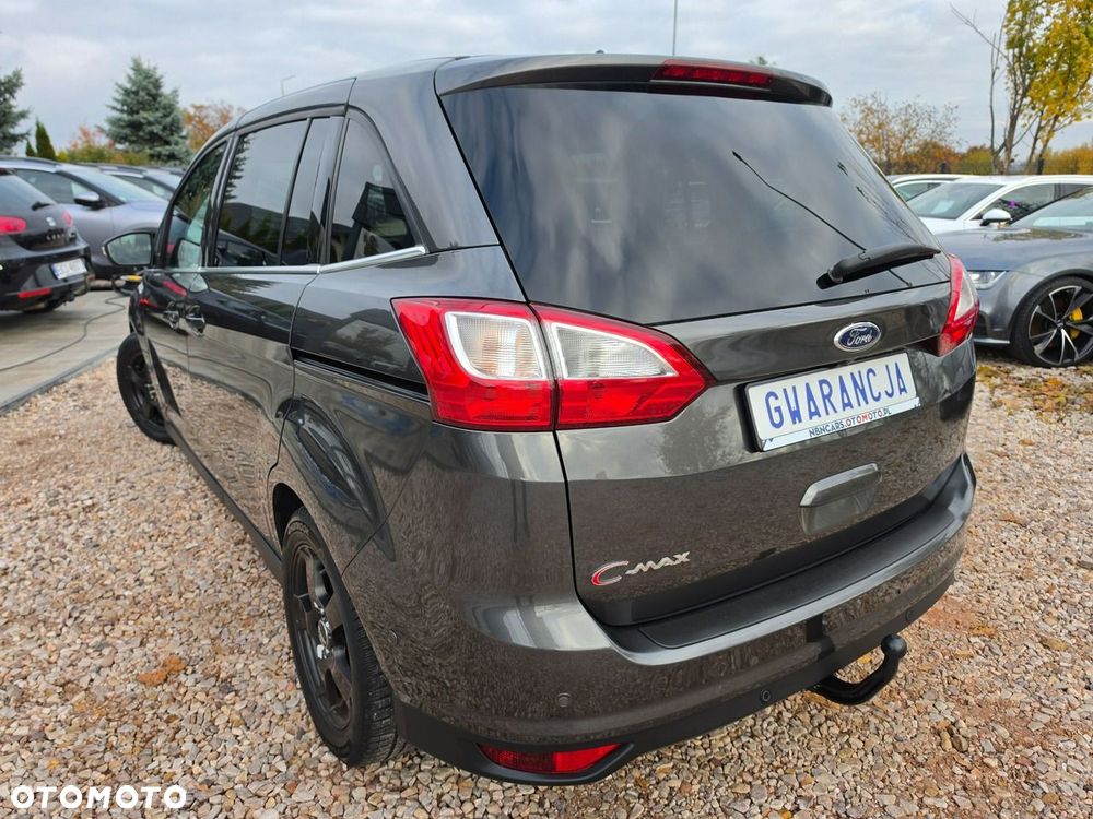 Ford Grand C-MAX - 9