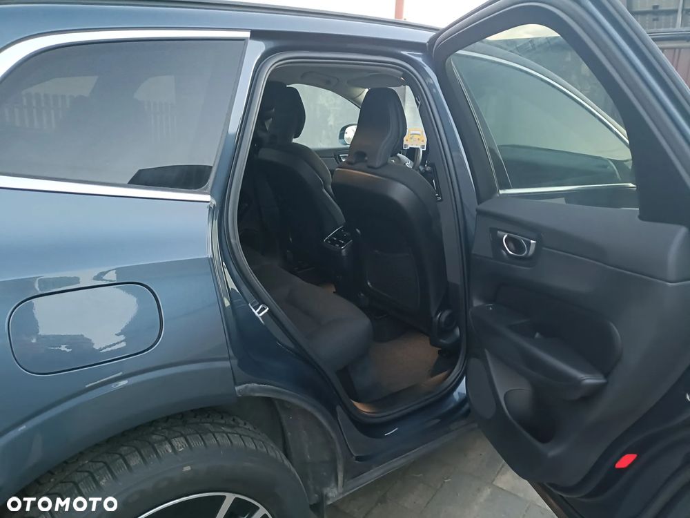 Volvo XC 60 B4 D AWD Geartronic Momentum Pro - 12