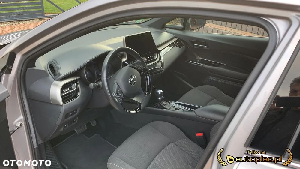 Toyota C-HR 1.8 Hybrid Dynamic - 3