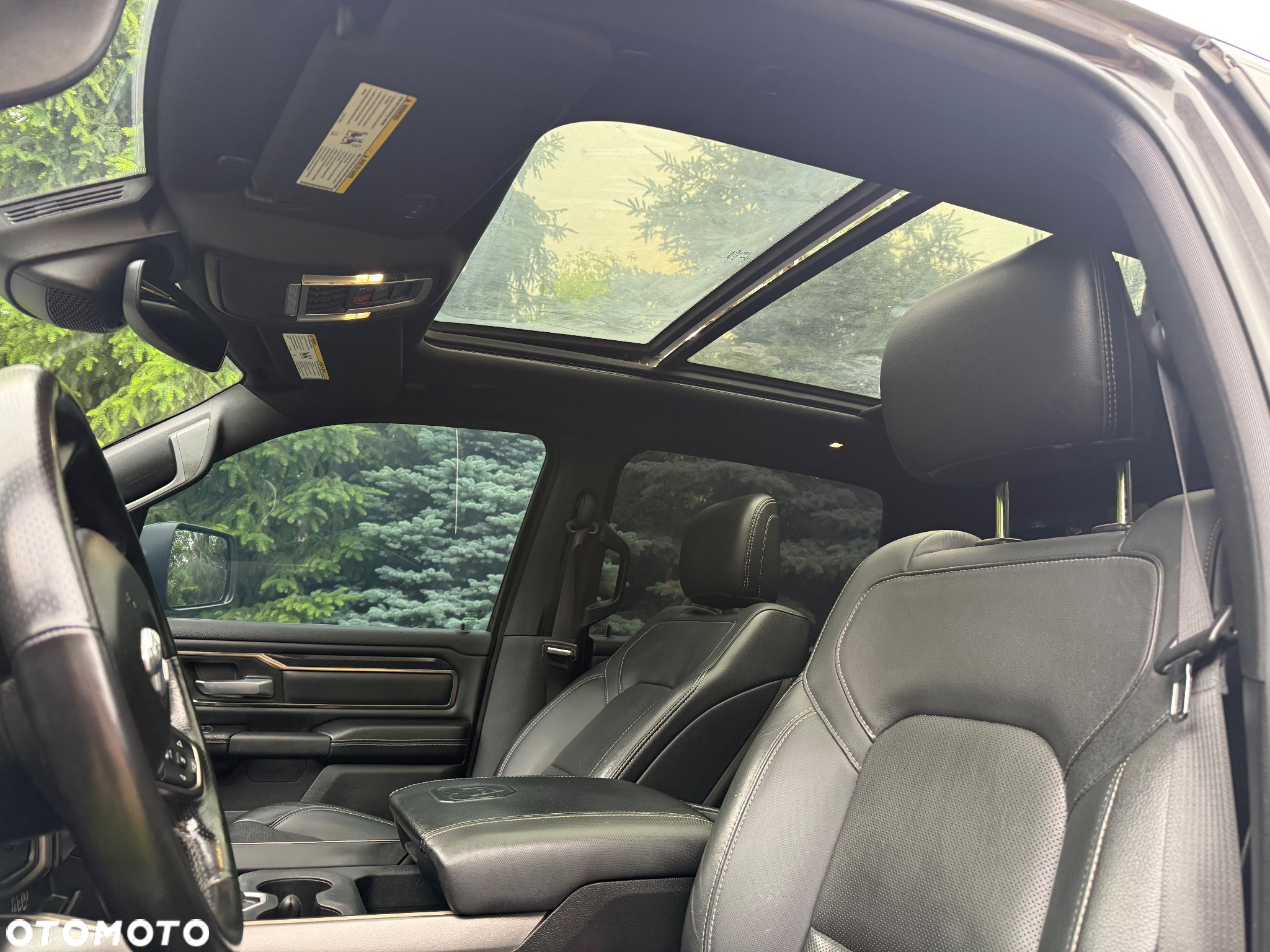 RAM 1500 Crew Cab Longbed Laramie - 17