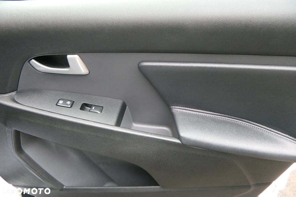 Kia Sportage 1.6 GDI L 2WD - 27