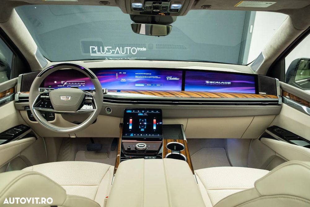 Cadillac Escalade - 3