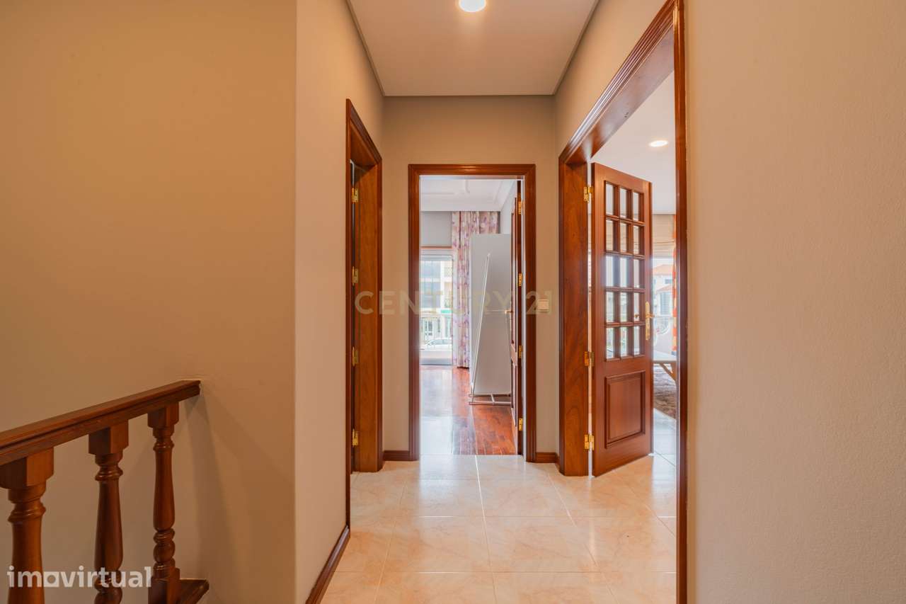 Excelente Apartamento T1 para Arrendamento no Centro de Pataias - Grande imagem: 5/24