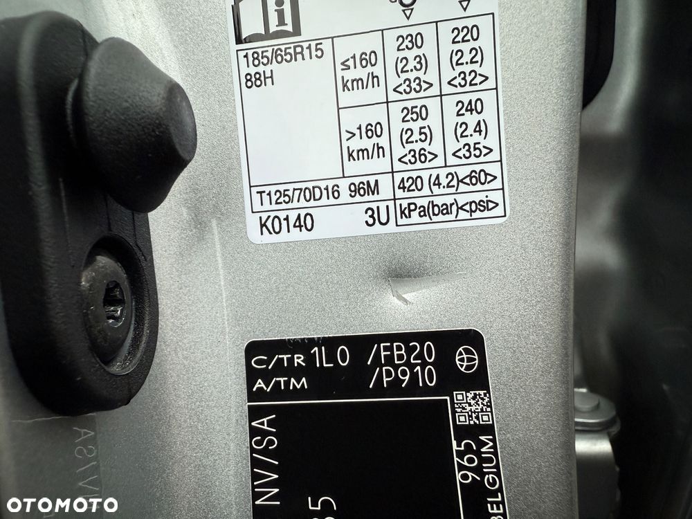 Toyota Yaris 1.5 VVT-i Style - 36