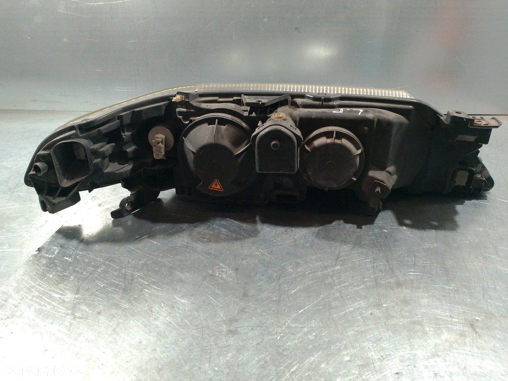LAMPA LEWA PRZÓD RENAULT LAGUNA II ( 02-07 ) 8200163323  89006908 - 4