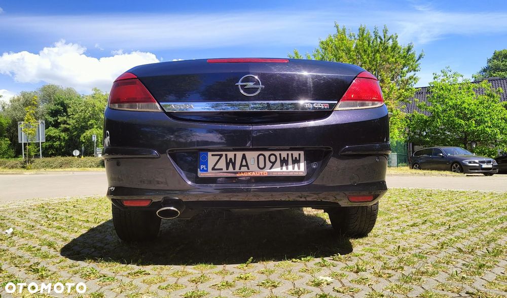 Opel Astra 1.9 CDTI Cosmo - 22