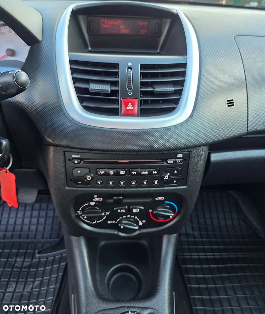 Peugeot 206 plus 1.1 Presence - 10