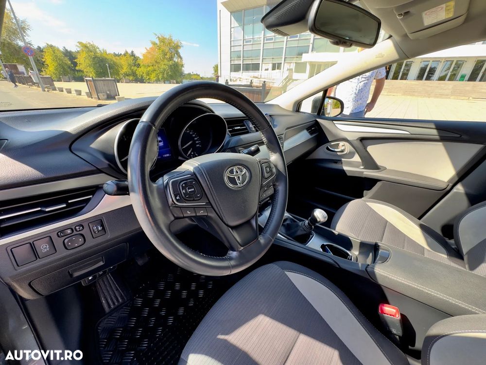 TOYOTA Avensis 2018 — imagine 10