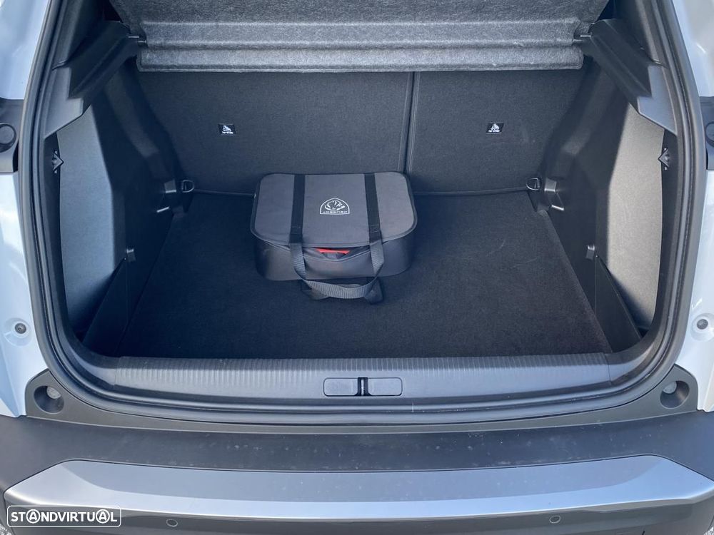 Peugeot e-2008 54 kWh Allure - 2