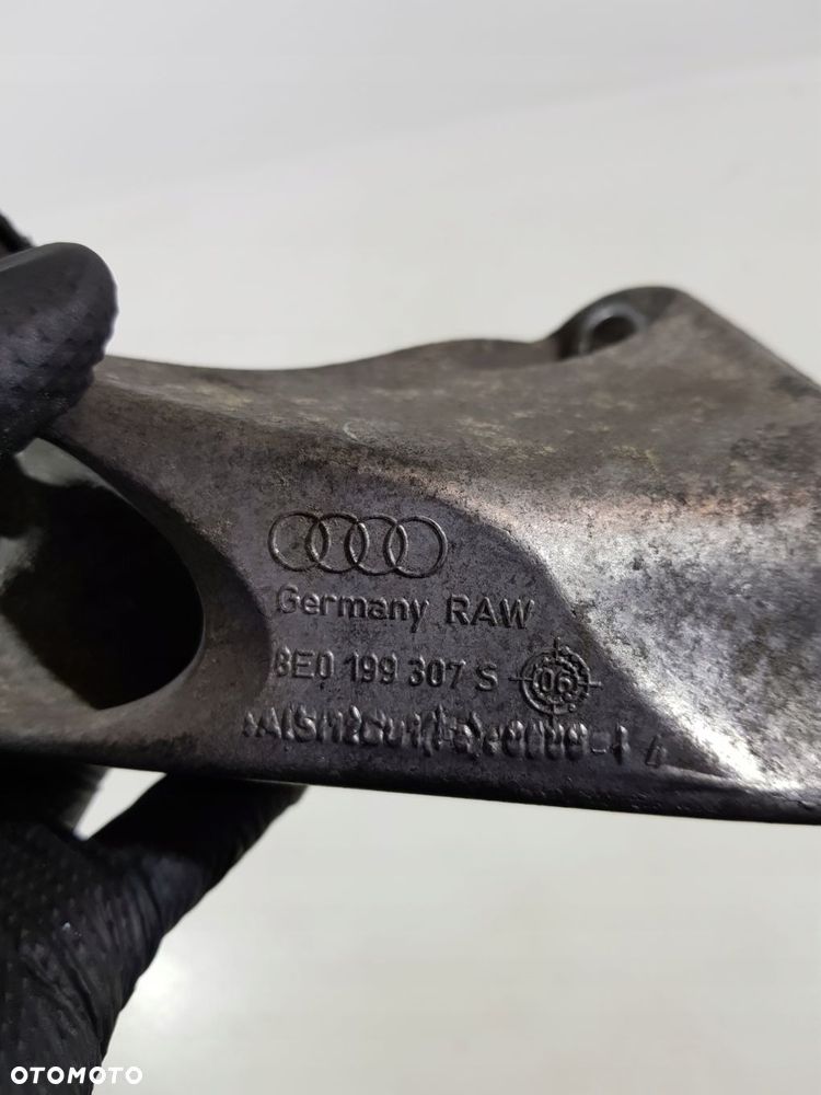 łapa poduszka silnika 8e0199307s vw golf audi a4 b6 a6 c6 2.0 tdi blb - 5